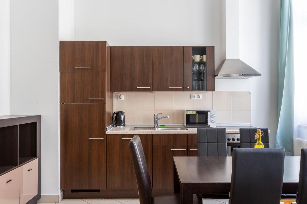 Central Gozsdu Aparment By Quentin Homes Budapest Exterior photo